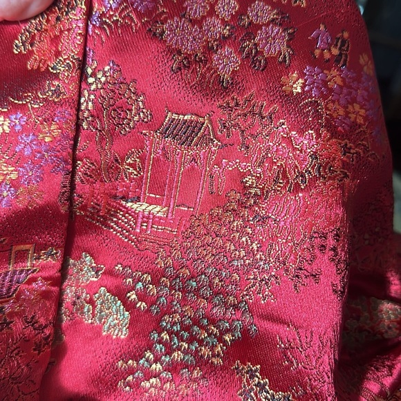 Red Asian Style Wrap Robe - Picture 9 of 10